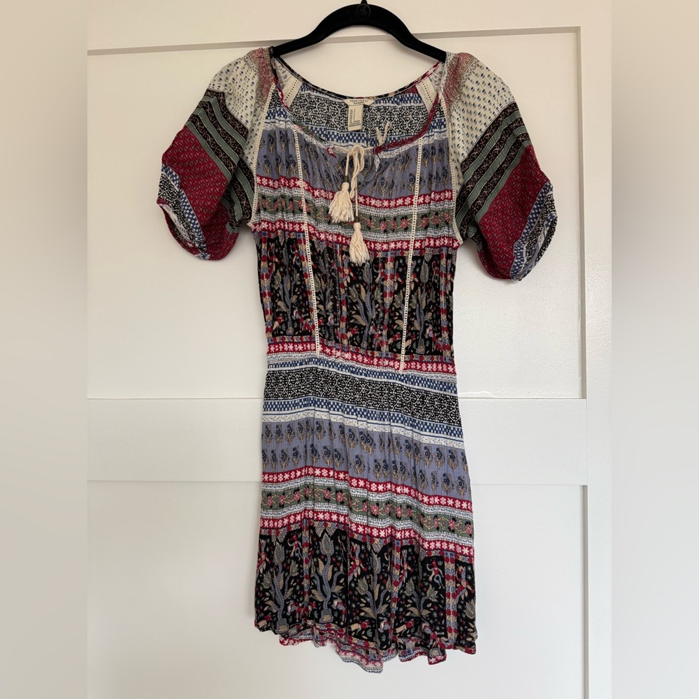 Forever 21 Blue and Red Patterned Top